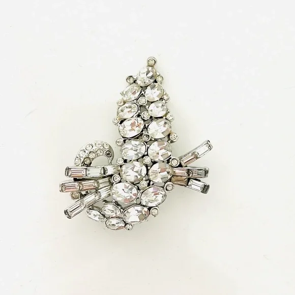 Vintage Sparkly Crystal Brooch - Picture 3 of 9